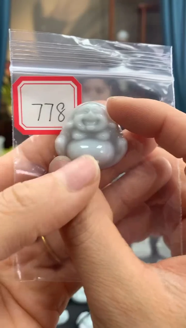 翡翠未镶嵌颈饰佛公778