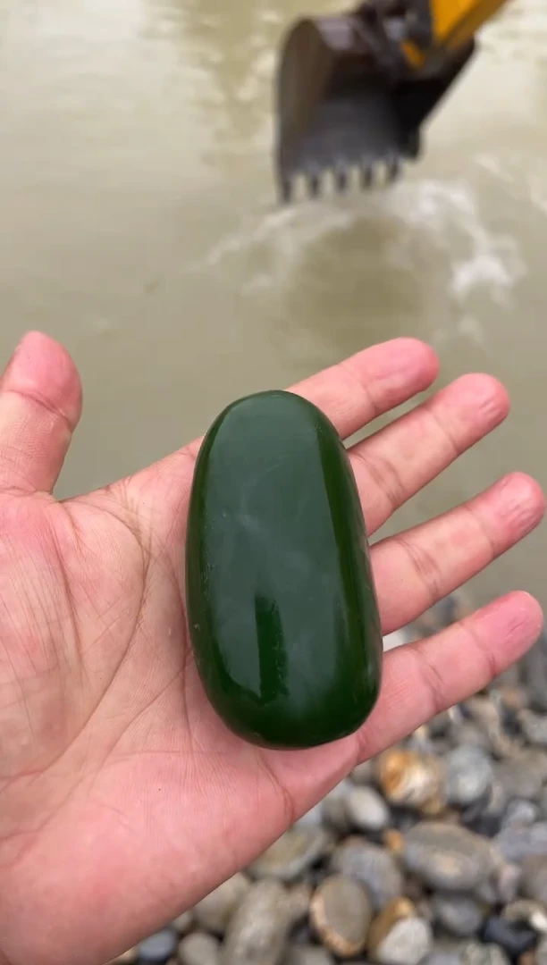 未镶嵌和田玉（糖玉）珠宝奇石1