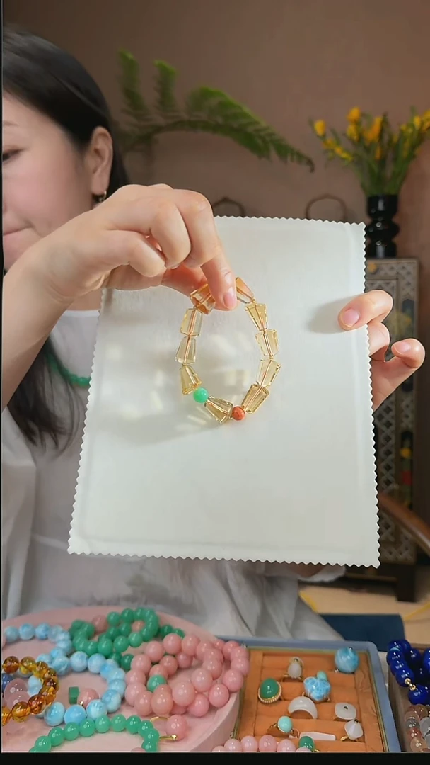 18K金镶嵌手串黄晶维*燕天然黄水晶手串