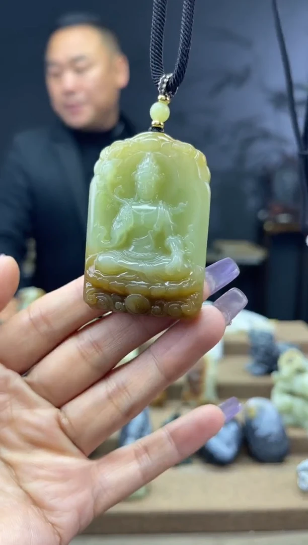 颈饰未镶嵌和田玉1