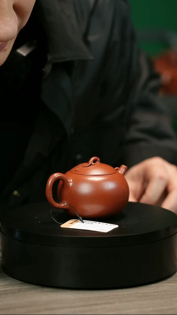 茶壶紫砂未***己H1804陈春芬朱泥竹节西施