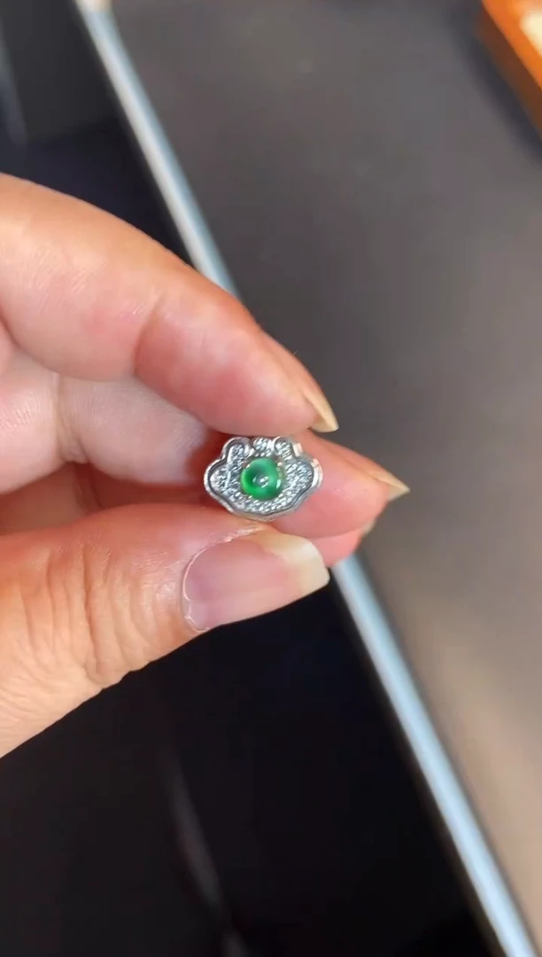 吊坠(不含链)银S925镶嵌翡翠1