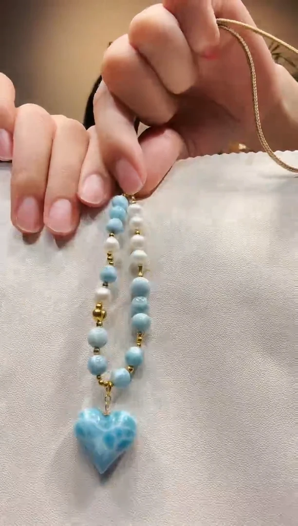 未镶嵌针钠钙石（海纹石）颈饰项链