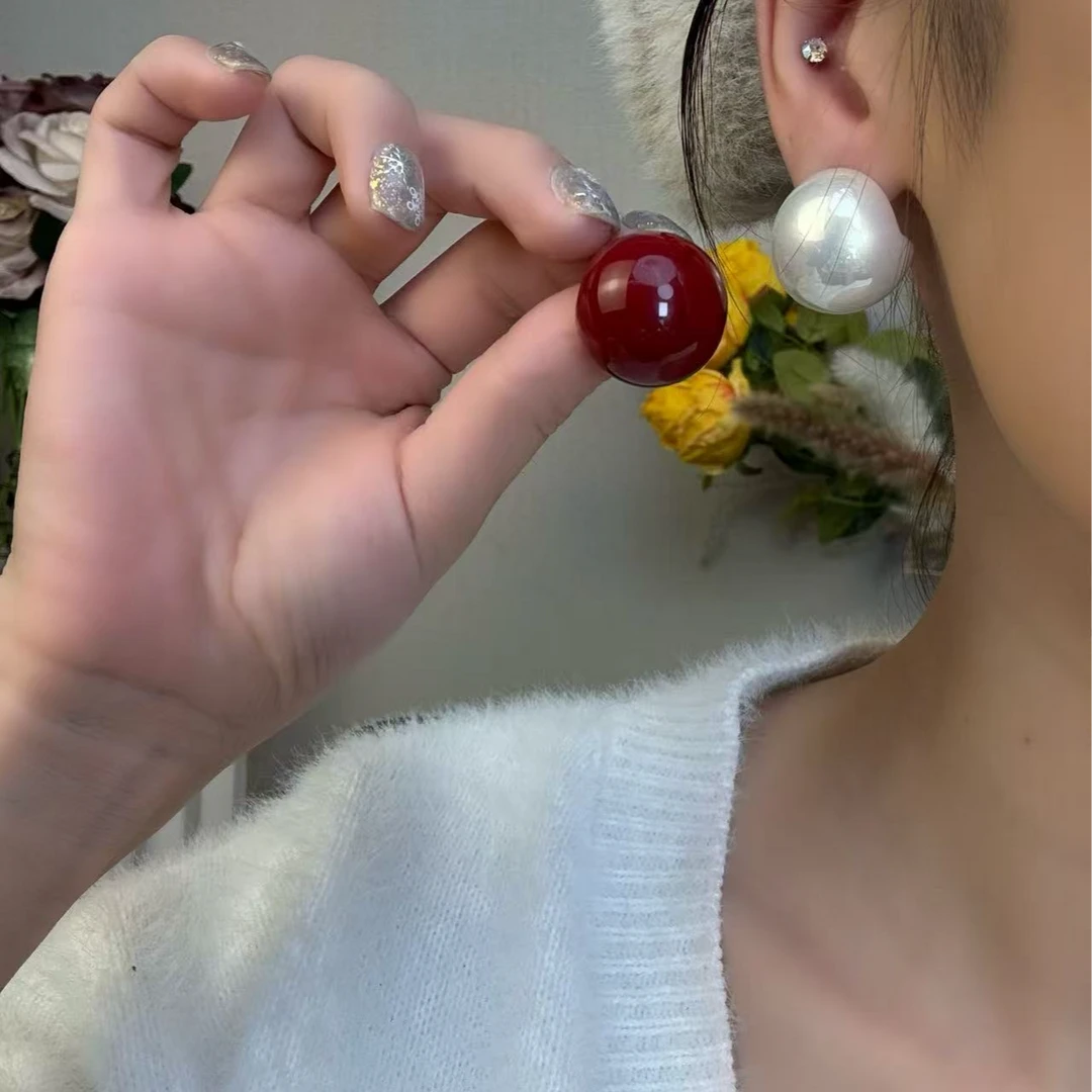 非金属树脂耳饰 星光【圆豆】新年红白馒头耳钉冬季气质百搭款耳饰