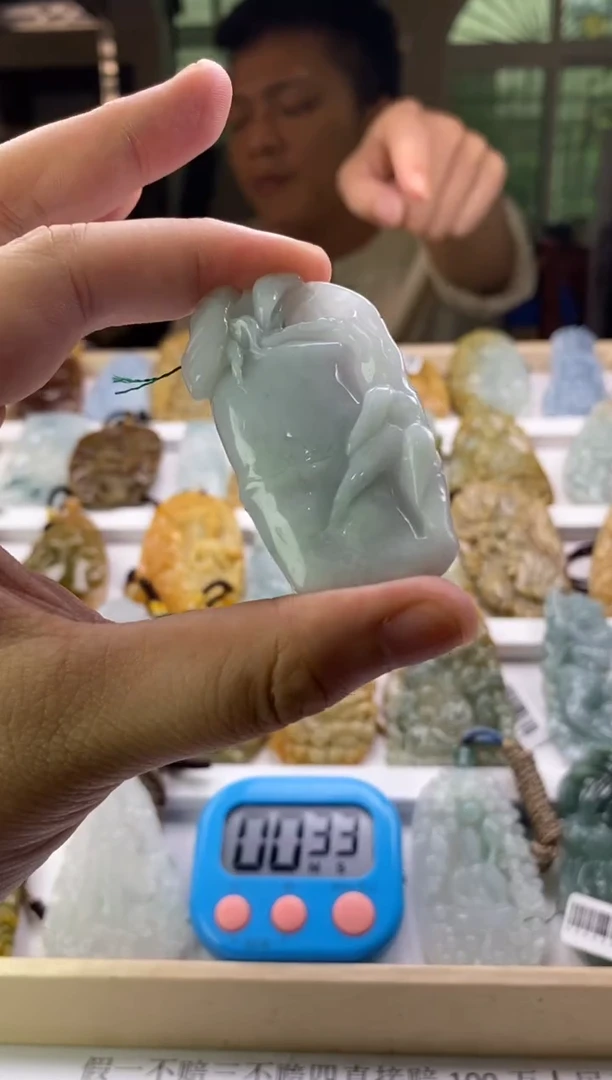 翡翠未镶嵌颈饰天然翡翠