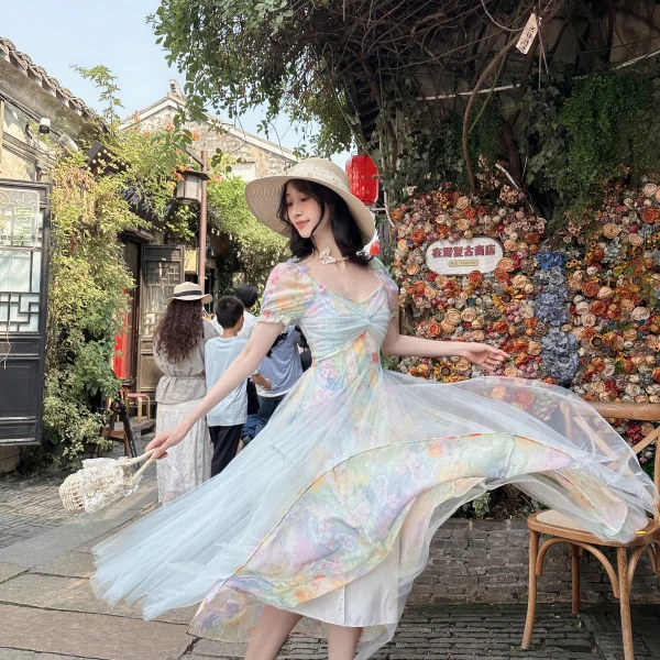 艾日秀法式春夏新款油画仙女风长裙小众大摆仙女碎花连衣裙 F0735