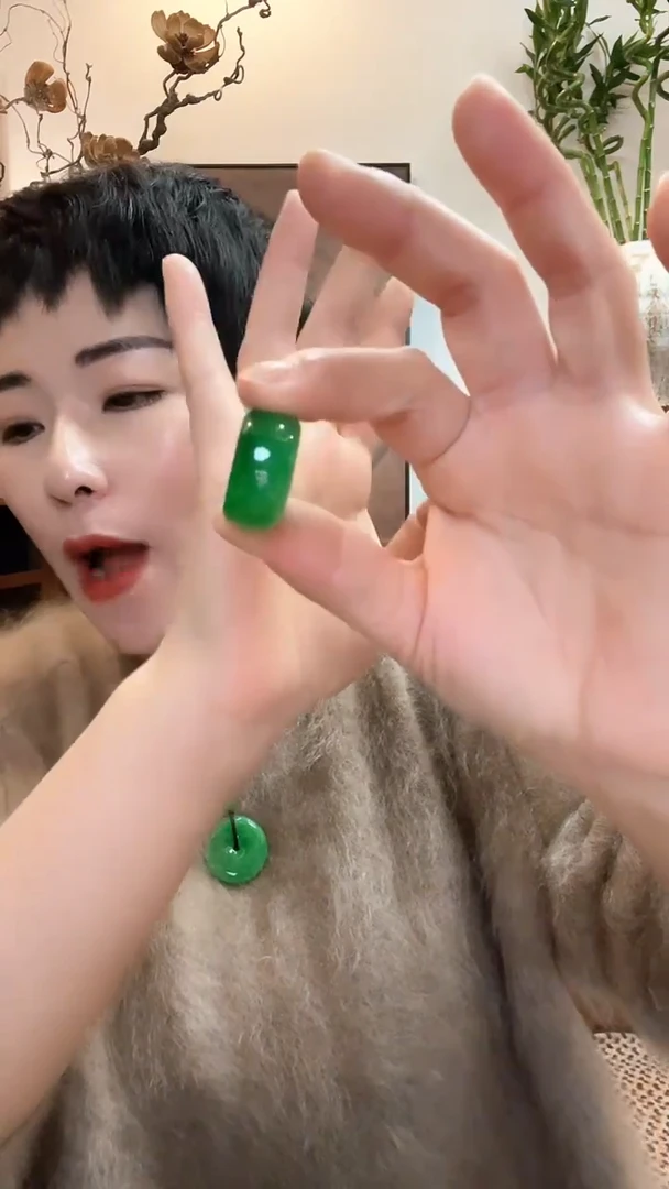 未镶嵌戒圈翡翠357