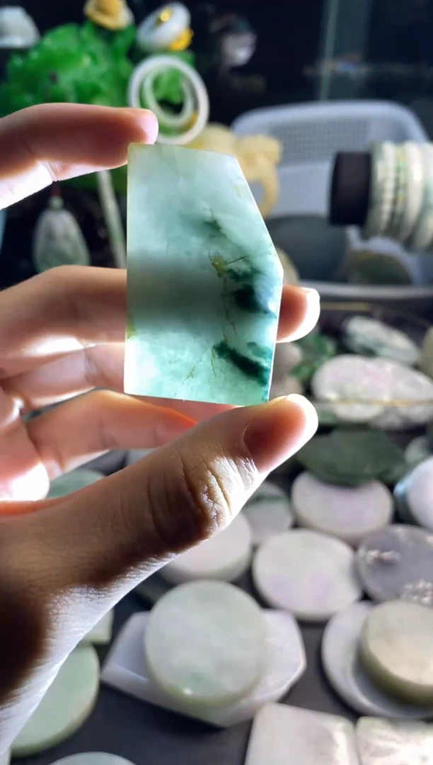 散珠翡翠A货翡翠