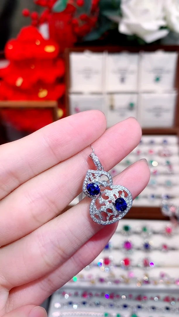蓝宝石吊坠18K金镶嵌0.95ct/天然宝石/七天无理由