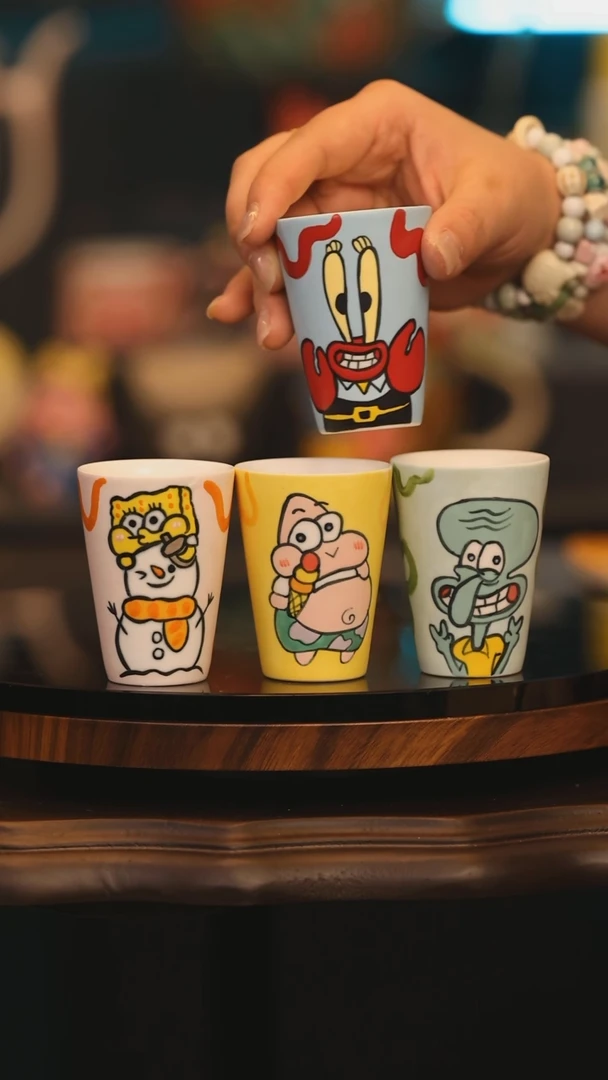 【闪购商品】摆件微瑕疵景德镇釉下彩绘设计师款陶瓷