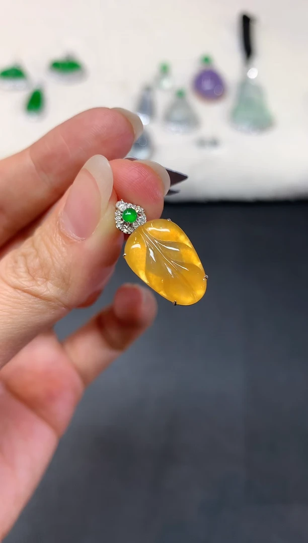 吊坠(不含链)18K金镶嵌翡翠S320|5980