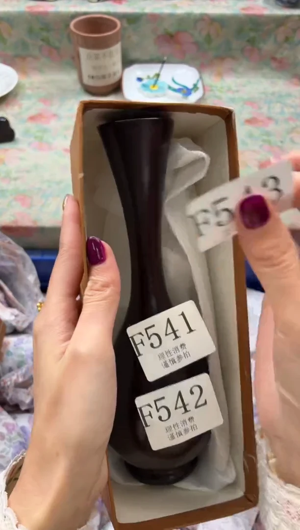 瓷片俩****️       F543*