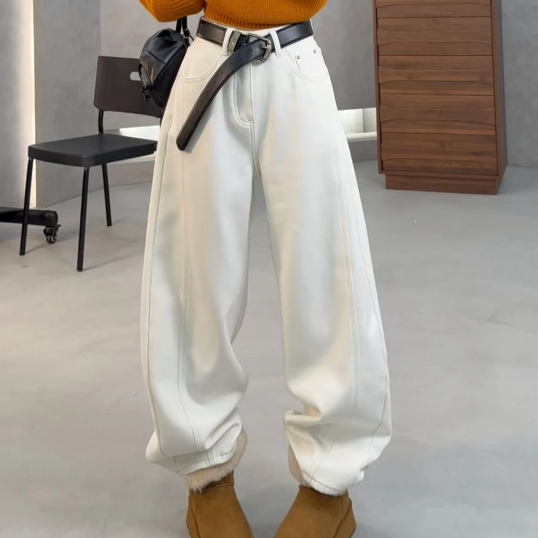 【大度原创】6808#冬加绒加厚白色精品结构设计弯刀牛仔裤（不配腰带