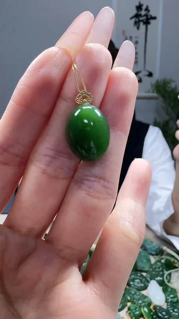吊坠(不含链)18K金镶嵌和田玉1