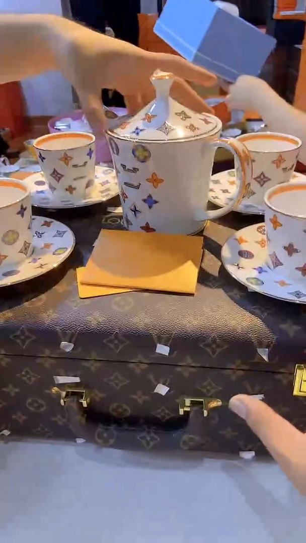 杯鸿辉家品牌瓷器，京东包邮！