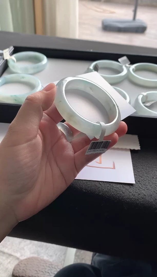 未镶嵌手镯翡翠55.5正圈A8602买断