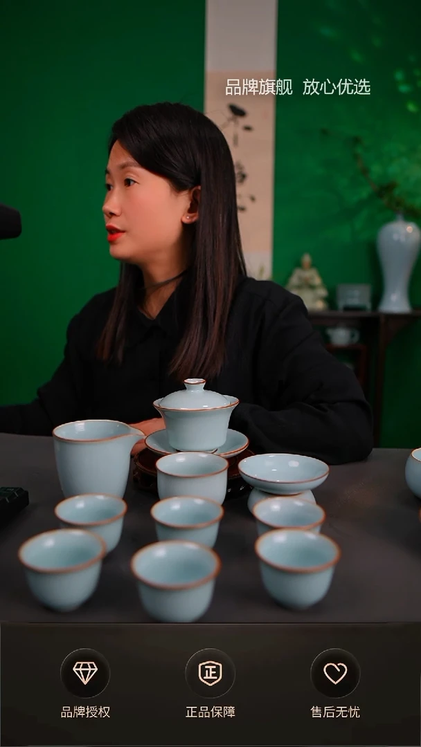 【闪购商品】一级天青晓月敞口马蹄盖碗套装