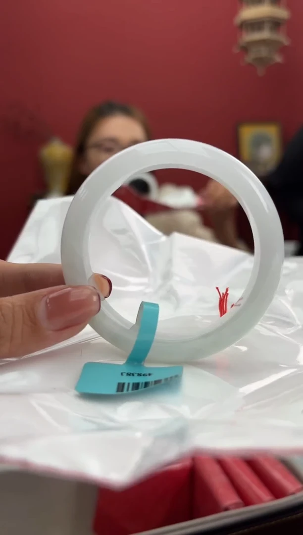 【闪购商品】翡翠手镯未镶嵌10手镯