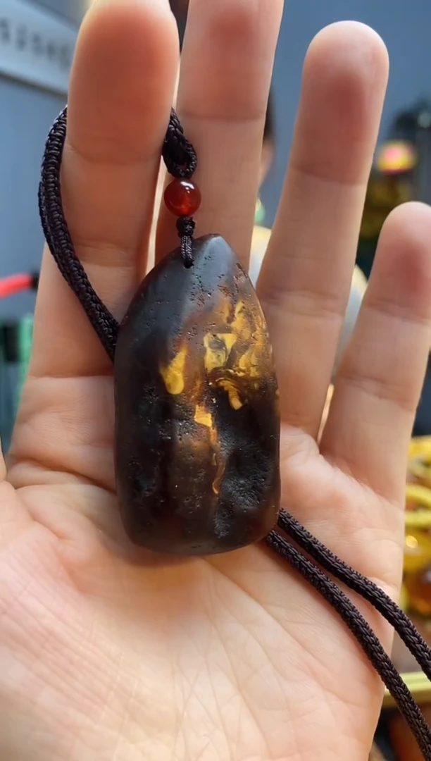 琥珀颈饰未镶嵌吊坠