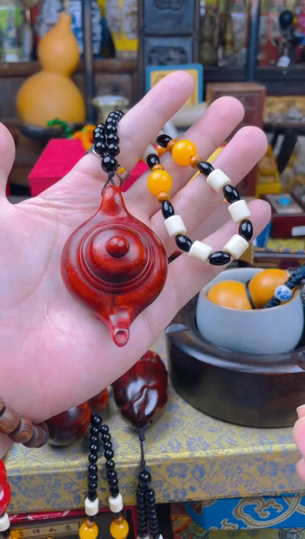 木-------------手把壶