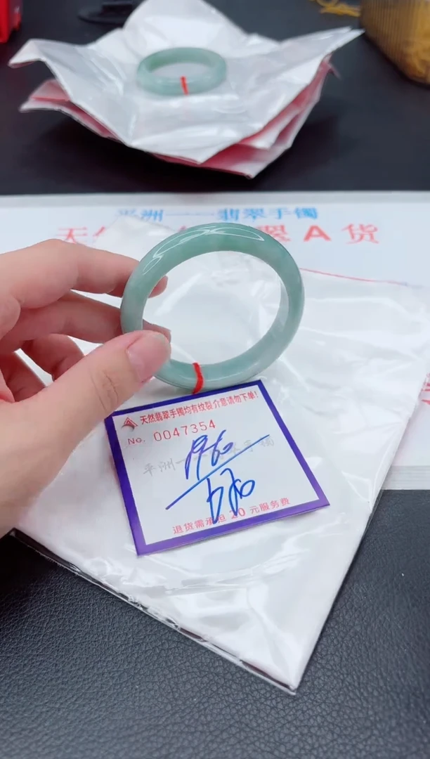 翡翠手镯未镶嵌11111111111