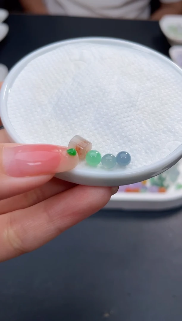 颈饰未镶嵌翡翠A****娜啊A136