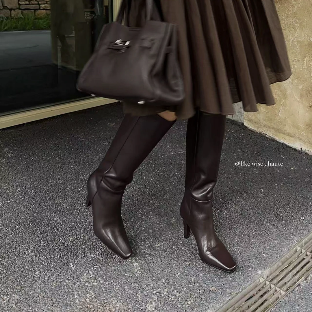 LIKE WISE HAUTE · 7cm小方头粗跟复古时尚小牛皮及膝宽筒长靴