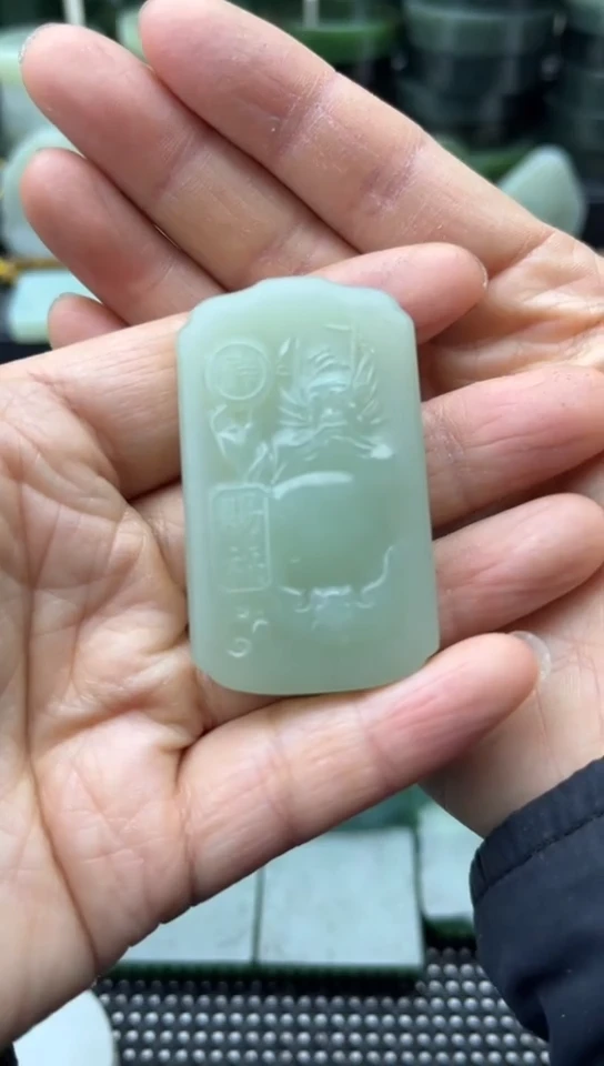 未镶嵌和田玉珠宝半成品牌子