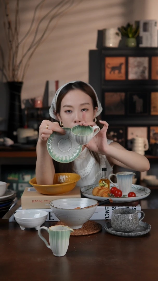 陶瓷绿色窑变小杯碟 微瑕 凑20发货