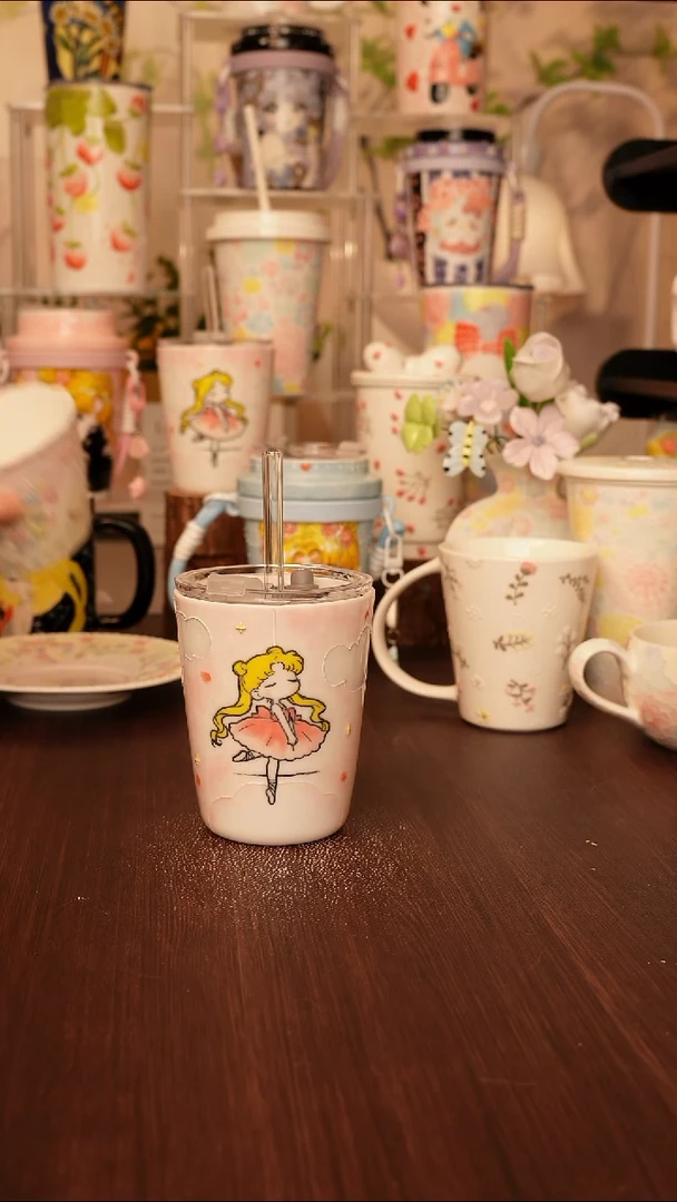 陶景德镇手绘的杯子