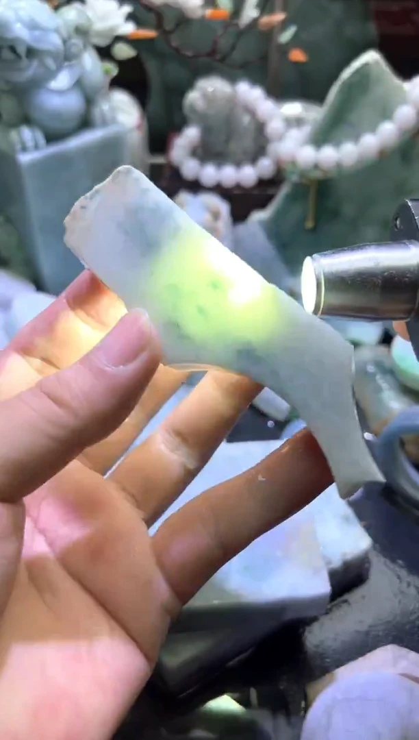 未镶嵌挂件翡翠天然缅甸翡翠A货