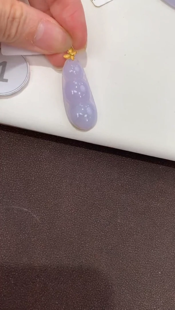 翡翠18K金镶嵌吊坠(赠链)天然缅甸a货翡翠