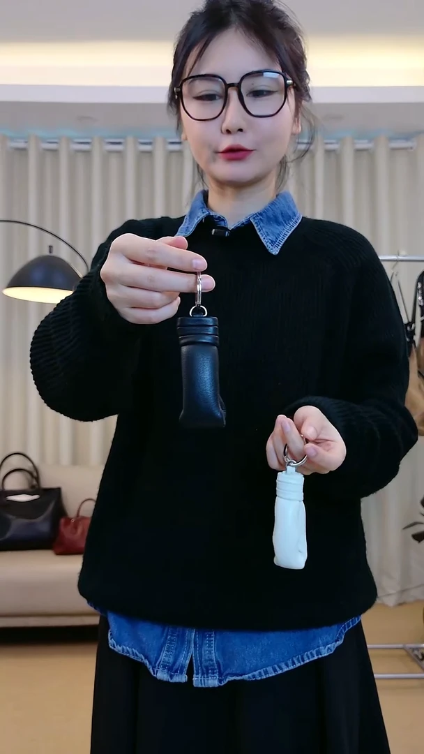 牛皮下单备注颜色：白色 黑色