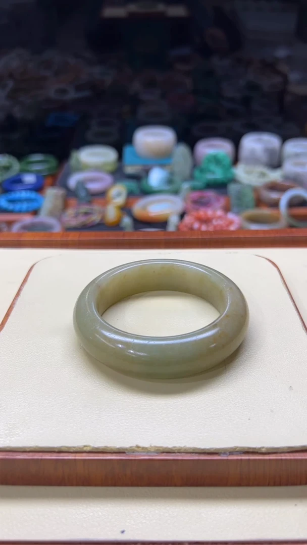未镶嵌手镯石英质玉疏*047