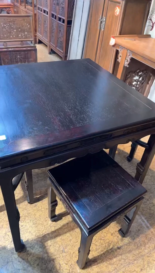 【闪购商品】木非洲紫檀        一桌带四凳