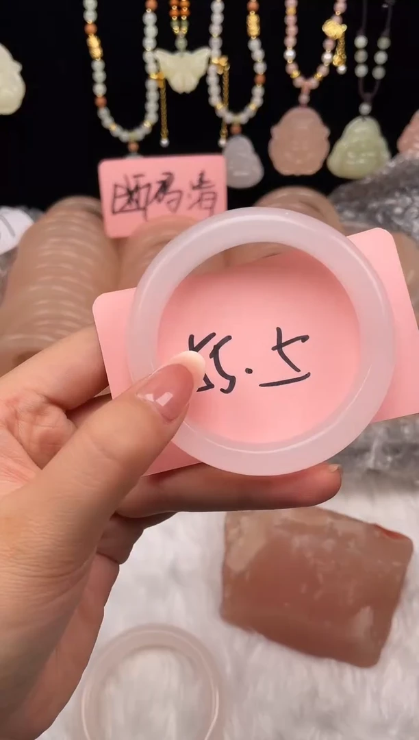 未镶嵌手镯石英质玉天然金丝玉石手镯