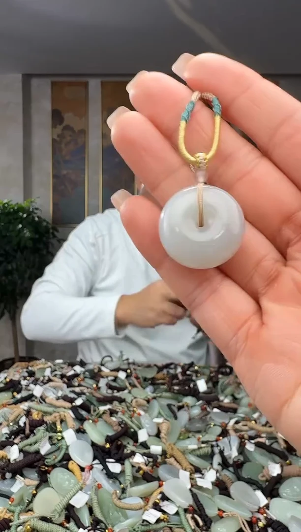 颈饰未镶嵌和田玉拍一发一多样性发货