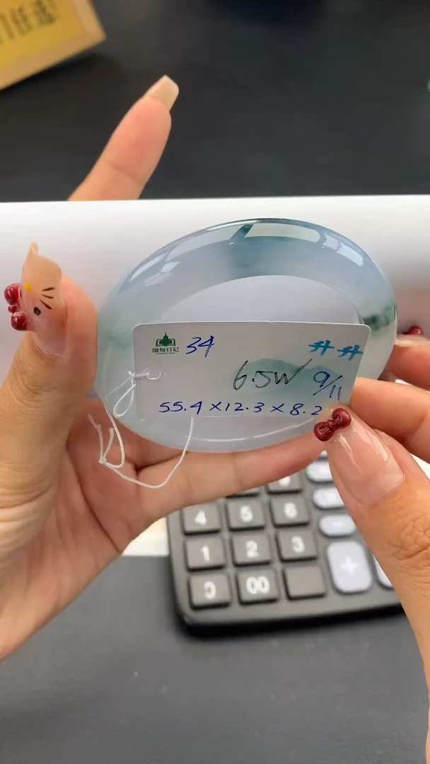 未镶嵌手镯翡翠自带#送人#，联系客服核对地址~