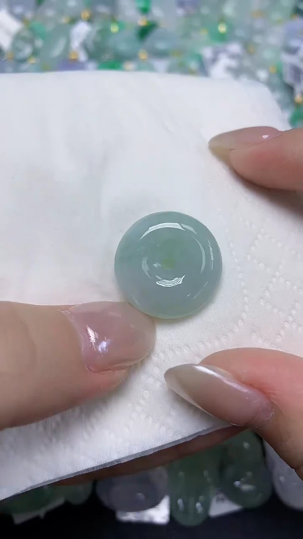 翡翠未镶嵌颈饰天然缅甸翡翠A货
