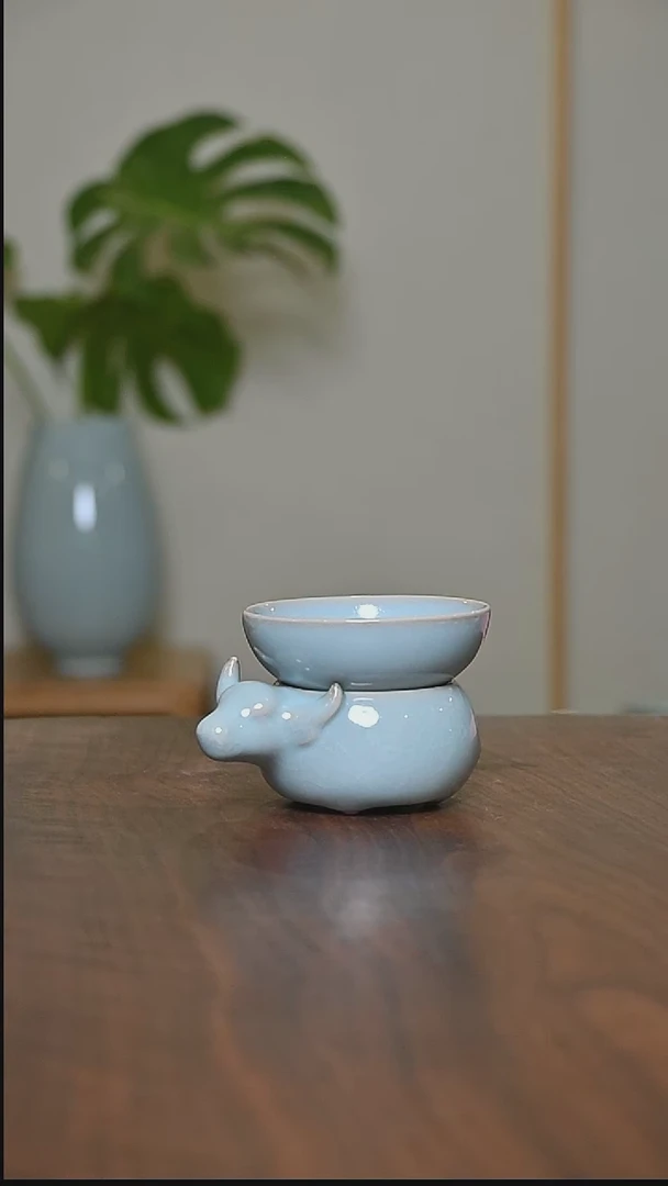 天青釉 卧牛茶漏 微瑕 朱家汝窑款