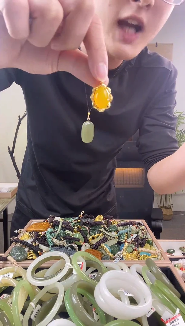 未镶嵌颈饰玛瑙/玉髓多样性拍一发一  59