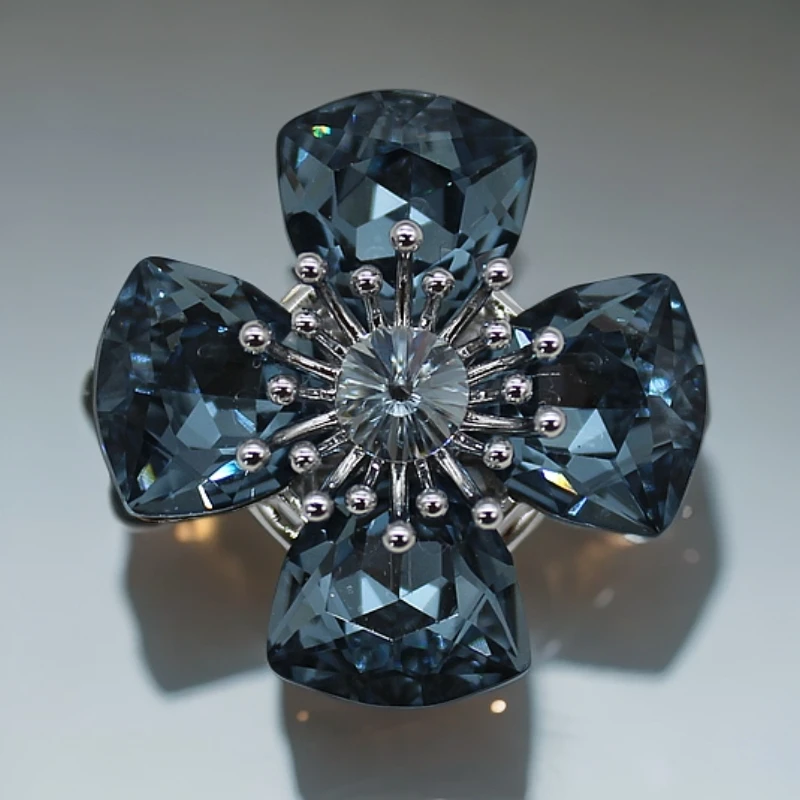 铜锆石胸针 1054新品施家蓝水晶幸运四叶草磁吸