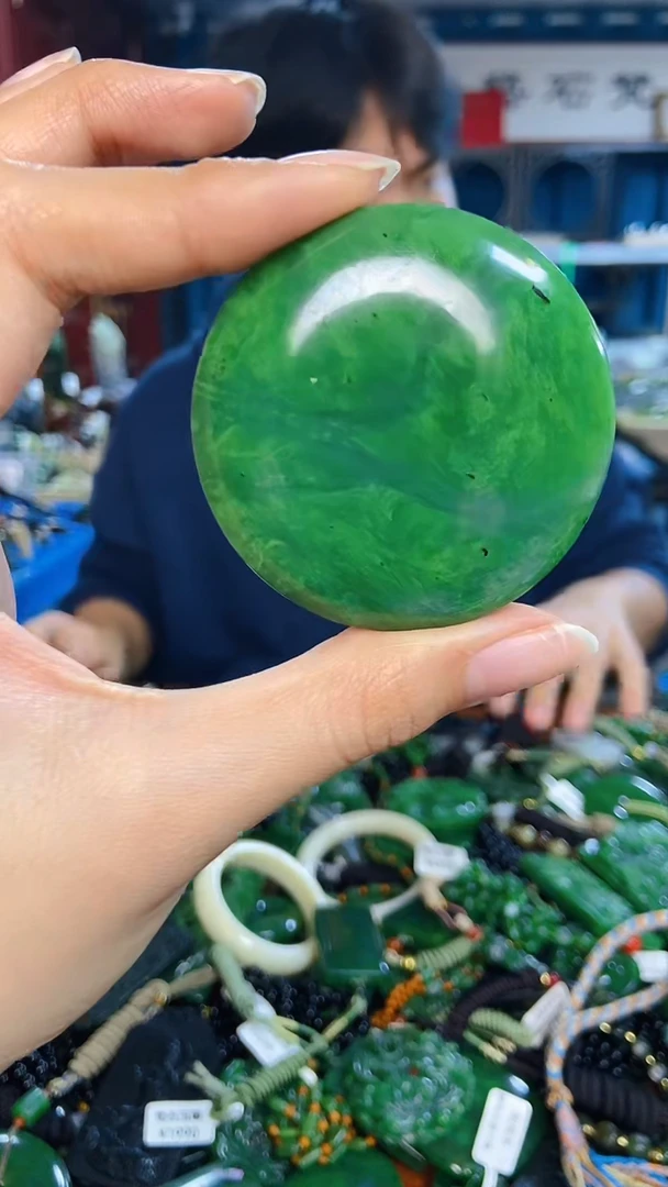 未镶嵌和田玉挂件1