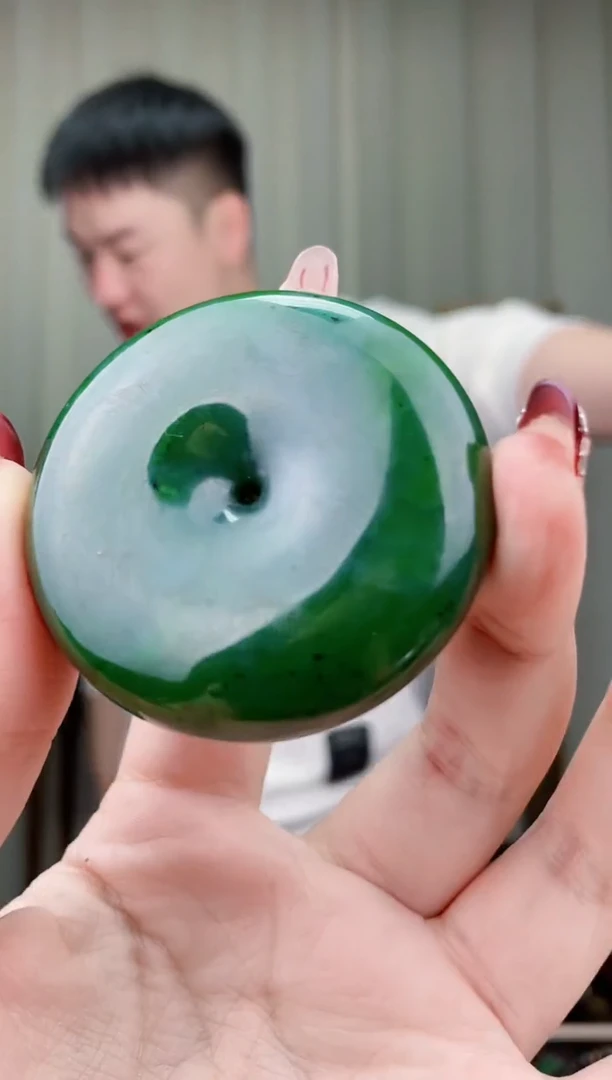 【闪购商品】和田玉挂件未镶嵌拍一发一，多样性发货！