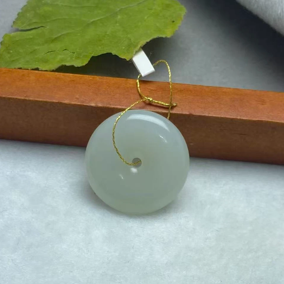 白玉平安扣挂件D050