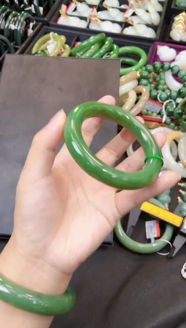 未镶嵌手镯和田玉57多样性发一