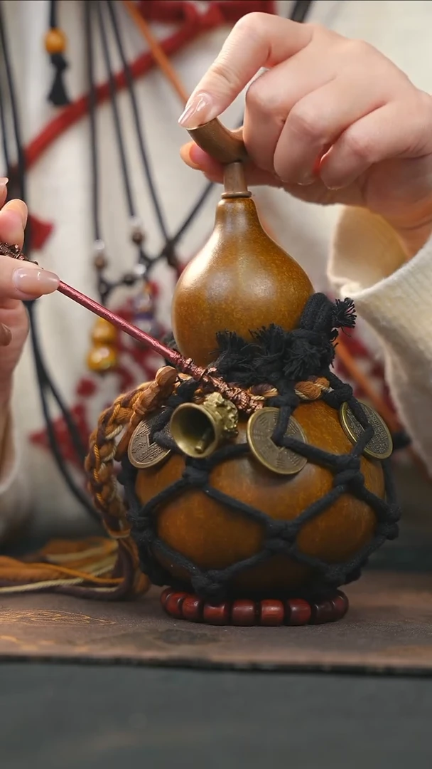 【闪购商品】RY138大漆酒葫芦不包手串及旋转底座