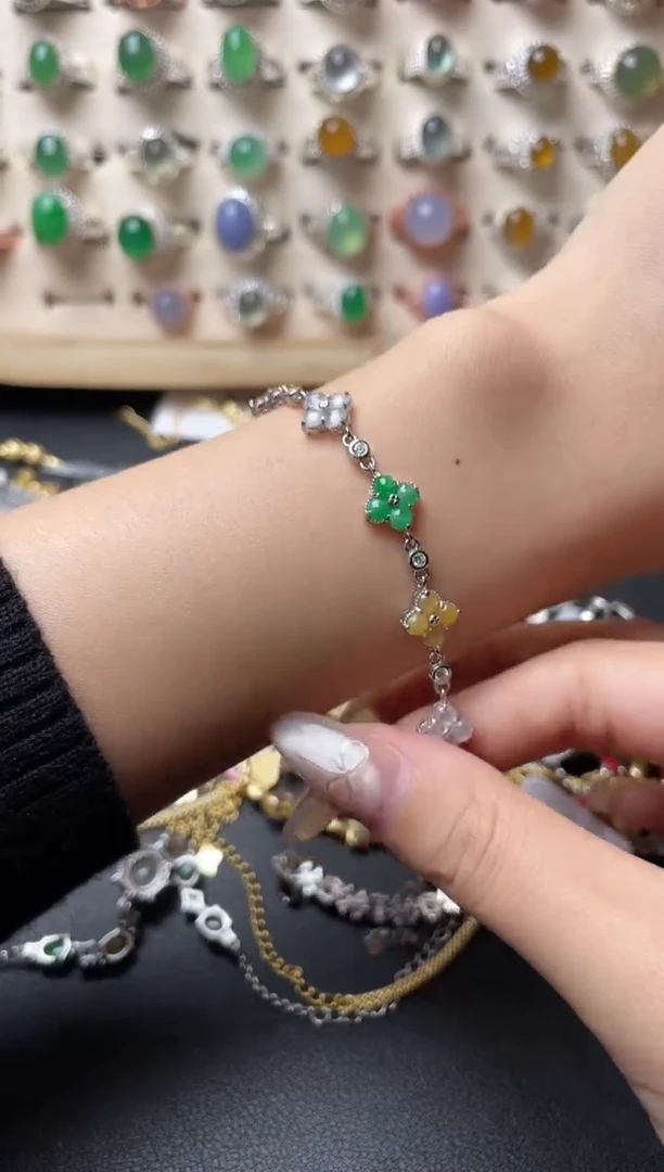 【闪购商品】翡翠戒指银S925镶嵌一物一证一礼盒