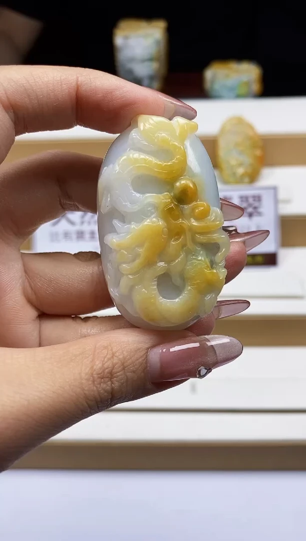 翡翠未镶嵌颈饰翡翠A货