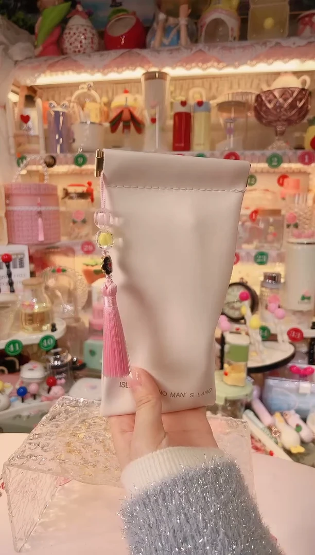 【闪购商品】摆件眼镜袋品质好，发货快，放心拍